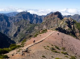 121-Verada do Areeiro vers le Pico Ruivo (1)